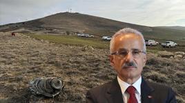 Ankara'da düşen uçak! Bakan Uraloğlu: Karakutu İngiltere'de incelenecek