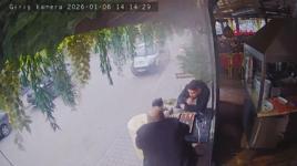 Restorandaki klimanın dış ünitesi patladı