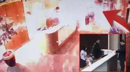 Lüks sitedeki dehşetin görüntüleri ortaya çıktı! Kargo bomba elinde patladı