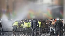 Brüksel polisinden terör örgütü YPG/SDG yandaşlarına sert müdahale