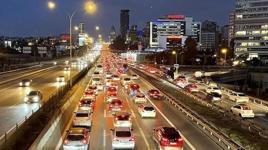 Okullarda ara tatil sona erdi! İstanbul'da trafik yoğunluğu