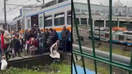 Esenler'de raydan çıkan metro nedeniyle yolcular tahliye edildi