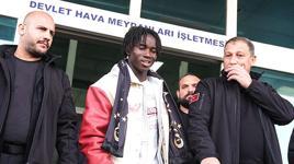 Renato Nhaga, Galatasaray için İstanbul'a geldi