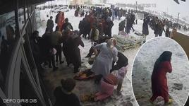 Deprem felaketinden yeni görüntü! Korku ve can pazarı kamerada