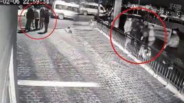 Küçükçekmece’de sokak ortasında dehşet: Polis memuru ve eşi darp edildi