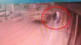 Yürekleri ağza getiren kaza! Çevredekiler yardıma koştu...