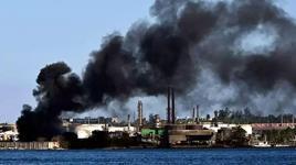 Petrol krizi yaşayan Küba'da rafineride korkutan yangın! Bölgeden dumanlar yükseliyor