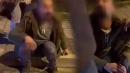 Gizlice görüntülerini çekti! Genç kadın tekme tokat saldırdı: Sana acıdığımı mı sanıyorsun?