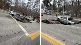 Kırmızı ışıkta beklerken yol çöktü, araçlar çukurun içine girdi! Her şey saniyeler içinde yaşandı