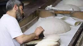 Lezzeti ülke sınırlarını aştı! Günde sadece 150 tane üretiliyor: Altını kesip içini dolduruyorlar
