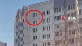 Rusya’da 10. kattan düşen bebek, açılan mont sayesinde kurtarıldı