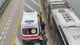 Avcılar'da iki metrobüs çarpıştı! Yaralılar var