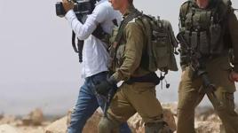 İsrail 2 Türk gazeteciyi gözaltına aldı