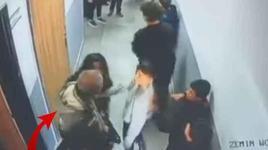 Okul koridorunda veli, kar topu attığını iddia ettiği 8 yaşındaki öğrenciyi darbetti