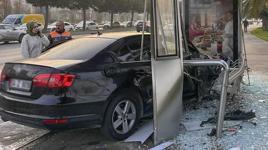 Kırmızı ışıkta geçti, kaza böyle geldi! Kontrolden çıkarak...