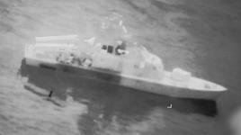 ABD, İran’ın mayın gemilerine yönelik saldırıların görüntülerini yayınladı