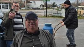 Bu köye misafir bile gelmek istemiyor! Vatandaş isyan etti: ‘Her ay çuvalla para ödüyoruz’