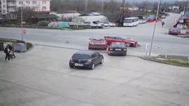 Bartın'da 3 aracın karıştığı kaza kamerada