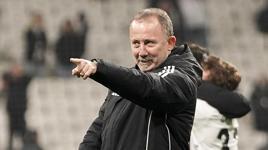 Beşiktaş'ta Sergen Yalçın'dan maç sonu açıklaması! 'Taraftar mutlu olsun diye çalışıyoruz'