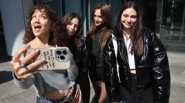 Daha On Yedi'nin gençlerinden ilk selfie'ler!