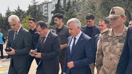 Kahramanmaraş'ta okulda silahlı saldırı! Vali Ünlüer: Saldırgan 5 silah ve 7 şarjörle gelmiş