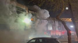 Bağcılar'da İSTOÇ Ticaret Merkezi'ndeki iş yerinde çıkan yangın hasara yol açtı