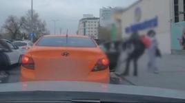 Neye uğradığını şaşırdı! Kapıyı açar açmaz...