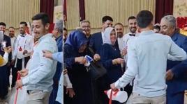 Altın fiyatı yükselince aklına geldi! Takı merasiminde ezber bozan hediye