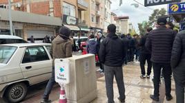 Kuyumcu müşterilerine ait 100 kilogram altınla yurt dışına kaçtı