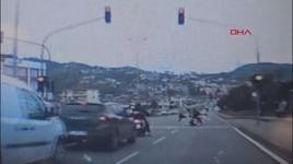 Motosikletin yayaya çarpması sonucu 2 kişi yaralandı