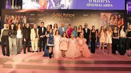Sihirli Annem'e festival gibi gala