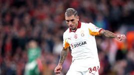 Galatasaraylı Lucas Torreira'ya yumruklu saldırı! Saldırganın ifadesi ortaya çıktı