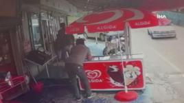 Mersin'de silahlı saldırı anı kamerada!
