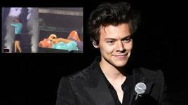 Hayranlarını çok korkuttu! Harry Styles sahnede birden yere yığıldı