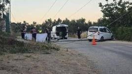 Kaza yapan sürücüye yardıma giden genç elektrik akımına kapıldı