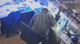 Bir anda alev topuna döndü! 