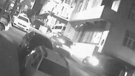 İstanbul'da korku dolu anlar! Araçtan rastgele ateş açtılar