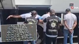 İstanbul'da durdurulan otobüsten cephanelik çıktı