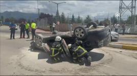 Tokat'ta otomobilin devrildiği kaza kamerada