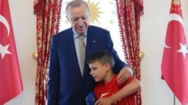 Cumhurbaşkanı Erdoğan 'Cake Not Hate' kampanyasıyla tanınan Harris'i kabul etti