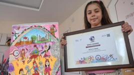 8 yaşındaki Asya'dan büyük gurur! 300 bin kişiyi eledi, dünya birincisi oldu