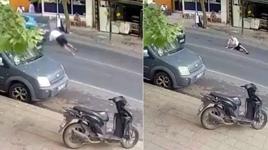 Otomobilin çarptığı yaya metrelerce savruldu