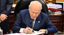 Bahçeli, çerçeve yasa teklifini imzaladı