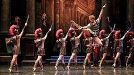 Aspendos'ta festival perdesi 33. kez açılıyor