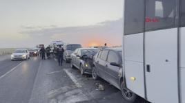Kum fırtınasında zincirleme kaza