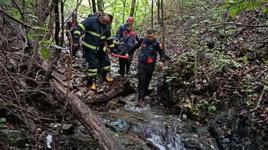 Artvin'de feci kaza: Otomobil uçuruma yuvarlandı! Sürücü Kemal Çevik hayatını kaybetti