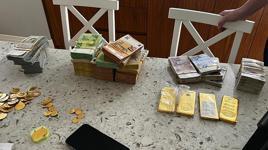 Mersin'de belediyelere yolsuzluk soruşturması! İşte şüphelinin evinden çıkanlar