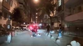 Esenler'de iki kız arkadaş arasında kavga! Saçından tutup yerde sürükledi
