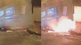 Beyoğlu'nda patlayan elektrik kabloları tehlike saçtı