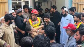 Pakistan'da okul çatısı çöktü: Hayatını kaybeden öğrenci sayısı artıyor!
